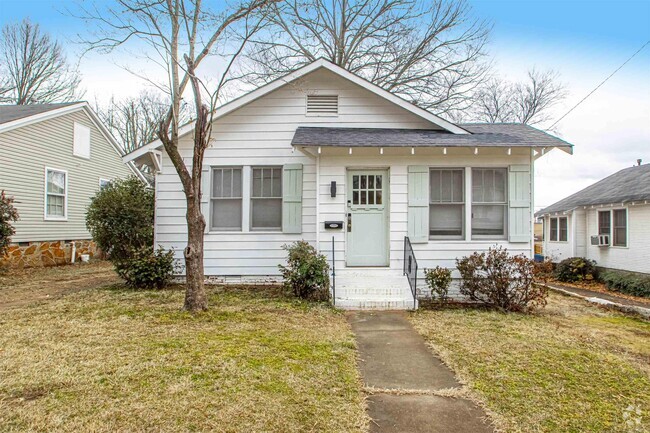 Building Photo - 201 Beechwood St Rental