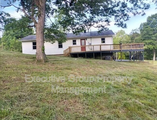 Photo - 978 Oak Dr