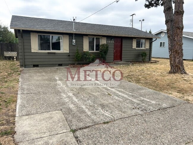 Building Photo - Cute little 3 bedroom home