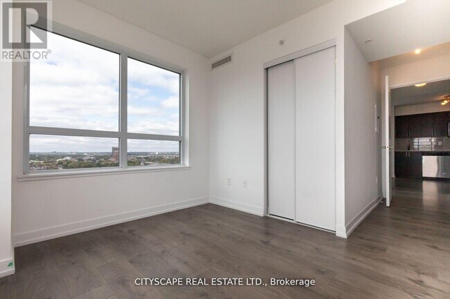 Photo - 1420 Dupont St Unité 1904