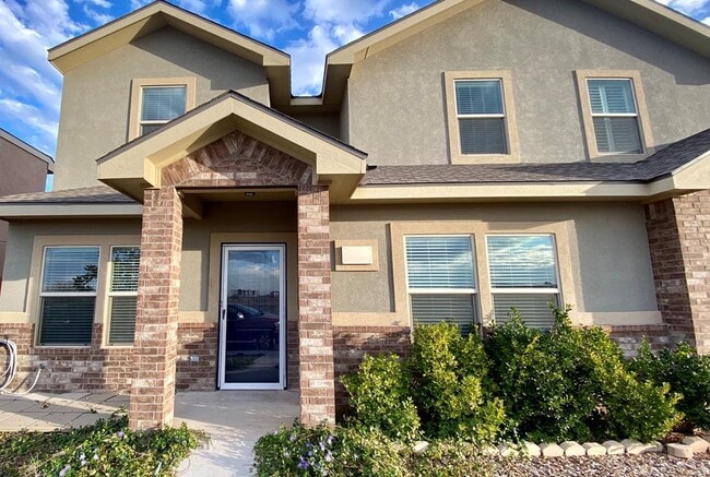 Building Photo - 7208 Manford Ln Rental