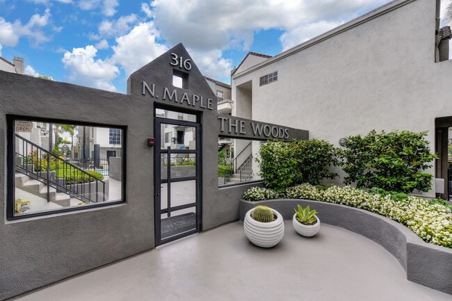 Building Photo - The Woods at Toluca Lake Rental