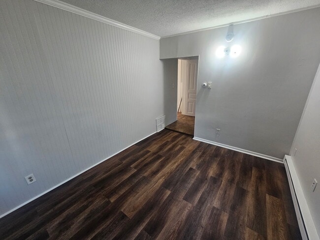 Photo - 959 Earl St
