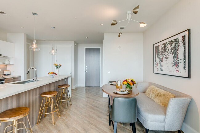 Photo - 1918 Olive St Unit 123.91