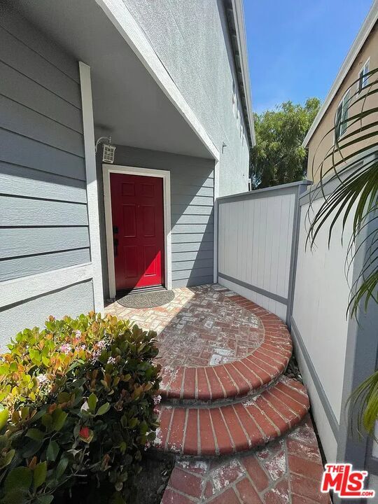 1706 Freeport Terrace
