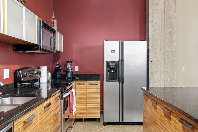 Photo - 350 St Peter St