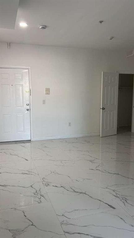 Photo - 765 Newark Ave Unidad 1