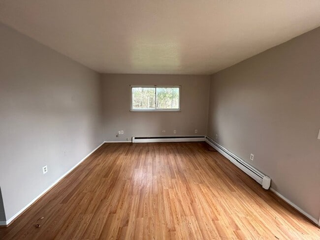 Photo - 138 Mendel Ct Unit 2