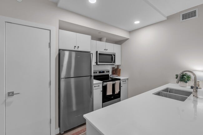 Photo - 939 Chancellor Drive