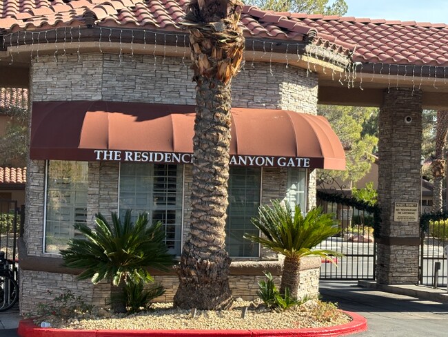 Photo - 2200 S Fort Apache Rd Unidad 1161