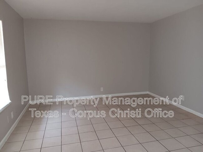 Building Photo - 3535 Cottonwood St