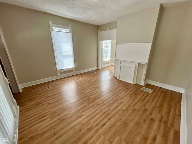 Photo - 316 W 29th St