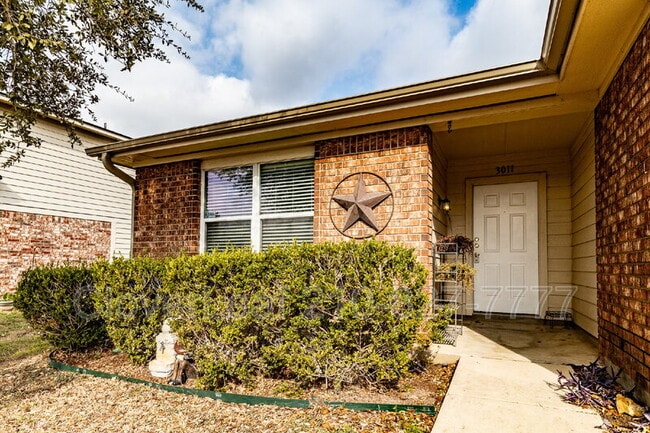 Photo - 3011 Pedernales Dr