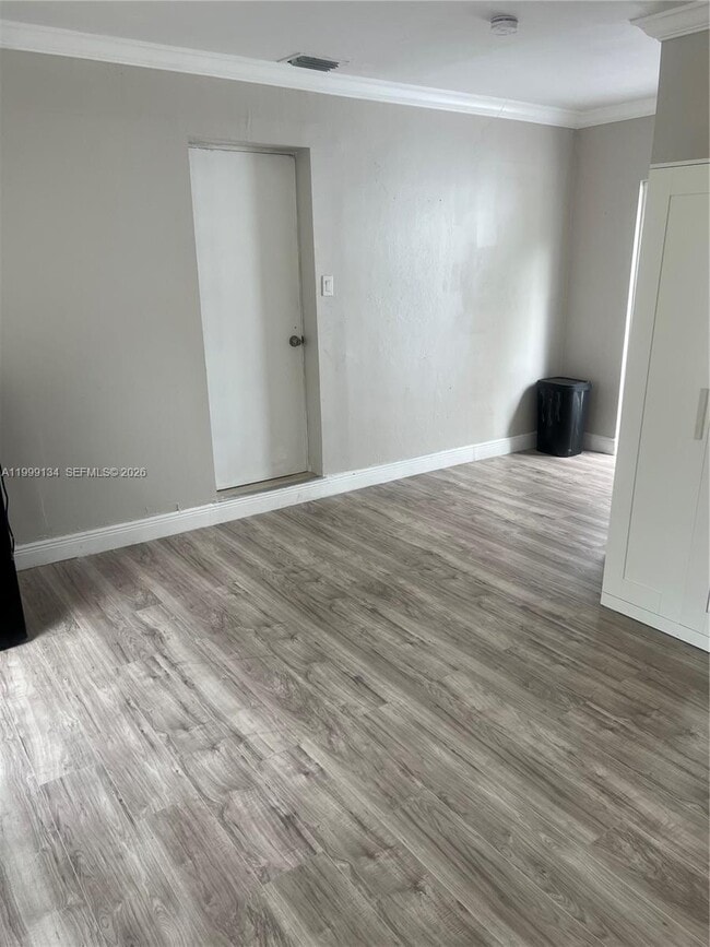 Building Photo - 1080 Carolina Ave Unit 1