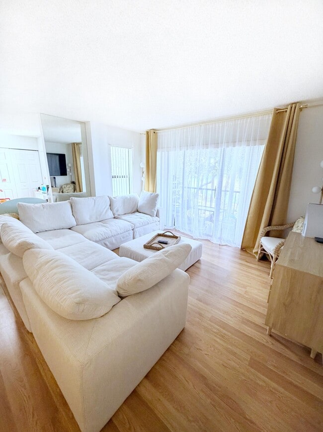 Photo - 1014 Green Pine Blvd Unit B2