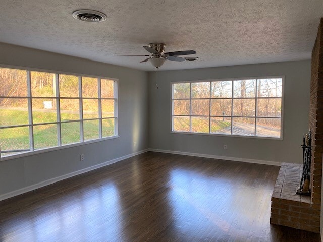 Photo - 3925 Saylor Ct