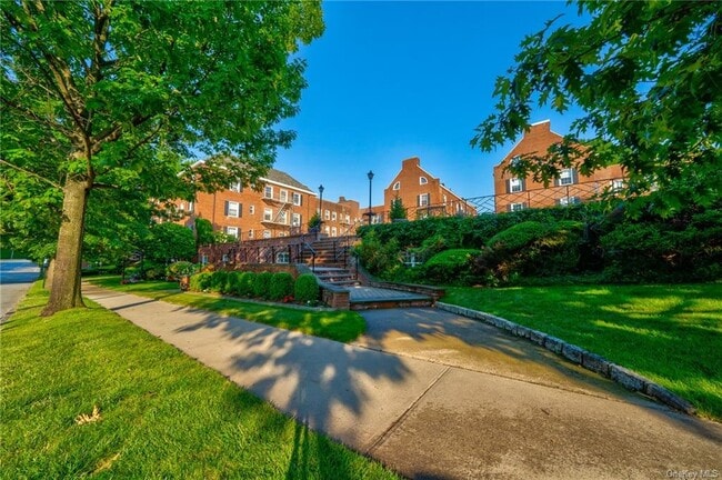1815 Palmer Ave 1H  