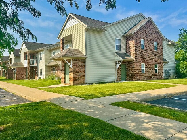 Exterior - Hidden Ponds