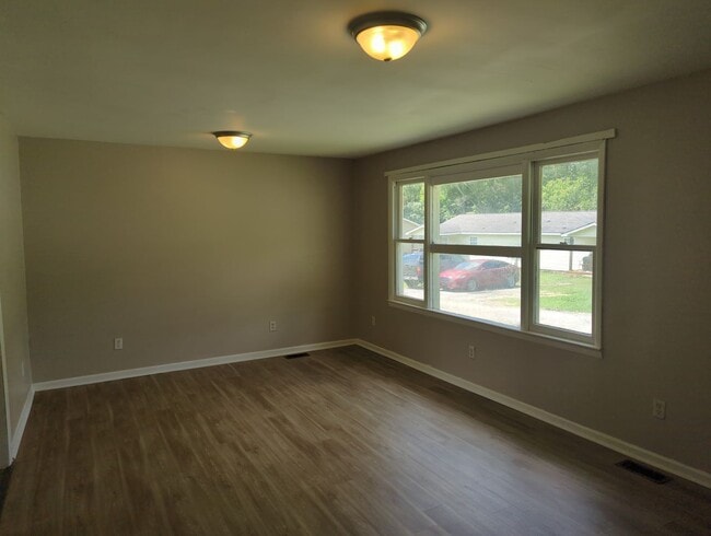 Photo - 116 2nd St