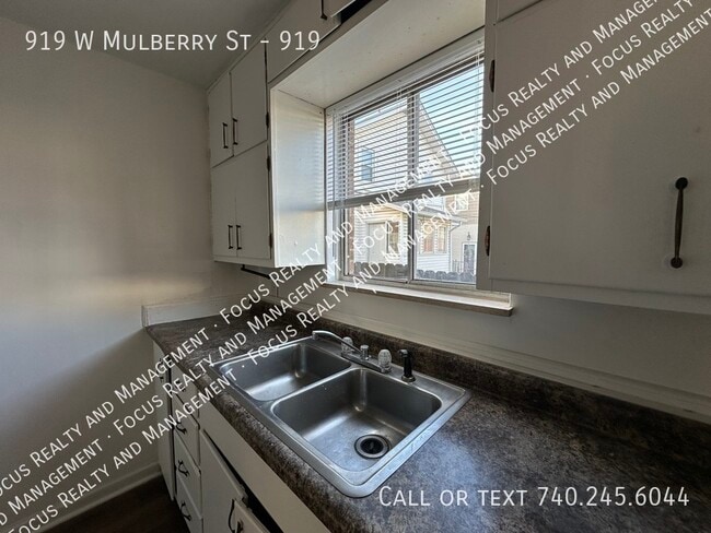 Photo - 919 W Mulberry St Unit 919