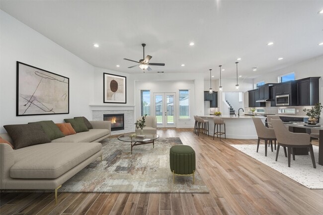 1703 Rosings Wy