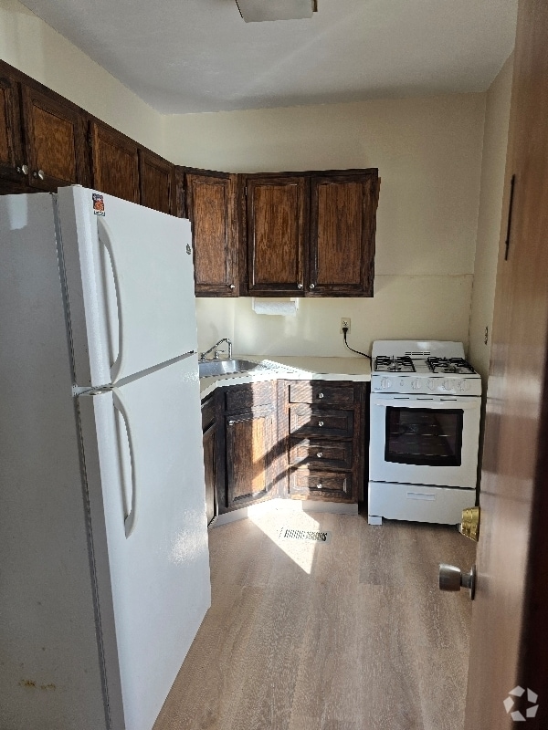 Building Photo - 8 Rodney Rd Unit 1 Rental
