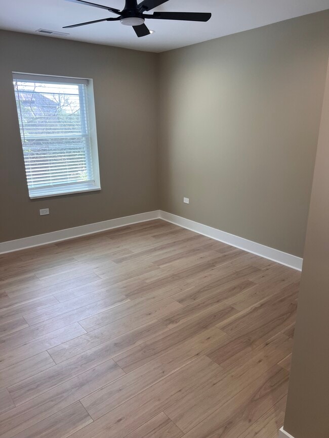 Photo - 4901 W Parker Ave Unidad 2