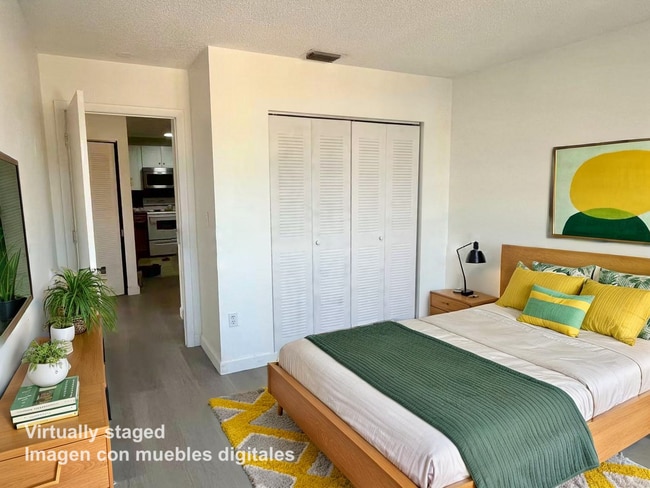 Building Photo - 8851 NW 119th St Unit 4316