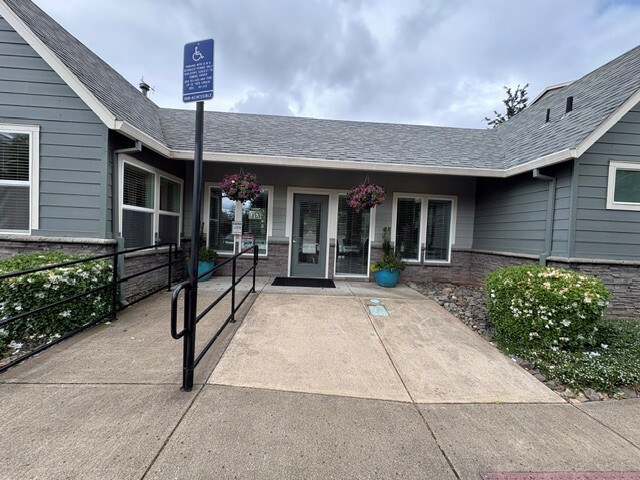 Eola Heights Apartments