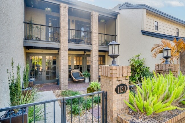 Photo - Exquisite 3 bedroom 2.5 bath two-story Executive Condo in Winter Park with 2-Car Garage