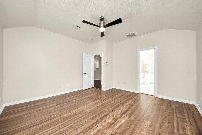 Photo - 5114 Santrey Dr