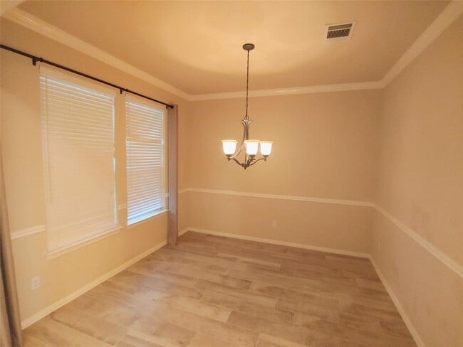 Photo - 1601 Lions Den