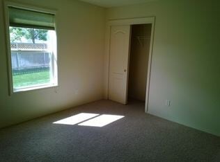 Photo - Boise, 3Bd/2Bth/3Car, 1554Sqft, Dishwasher, Washer and Dryer Hook up, Fenced, Community Park and ...