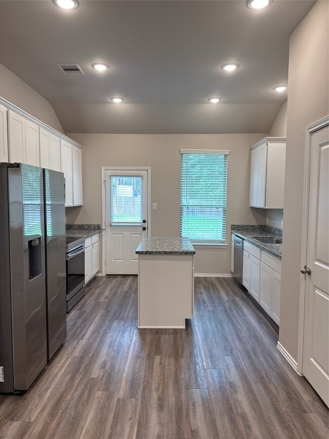 Photo - 20130 Parkway Ln
