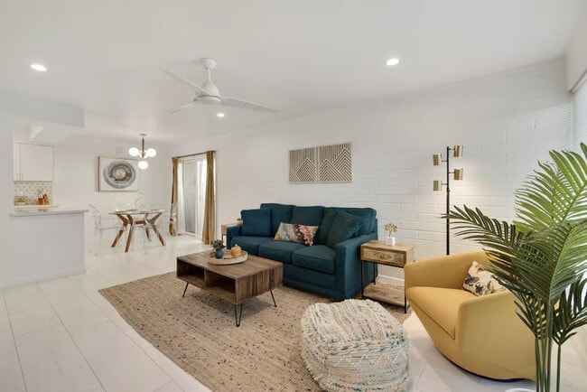 Photo - 4917 N 73rd St Unidad Apt 15