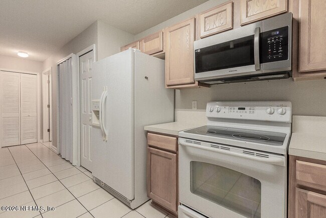 Photo - 7920 MERRILL Rd Unit 1511