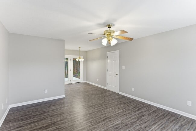 Photo - 2806 Wendi Ann Dr