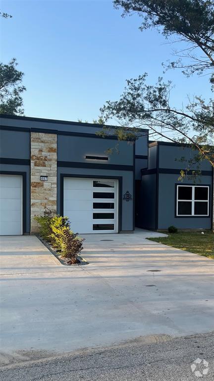 Building Photo - 607 Schurmier Rd Unit B Rental