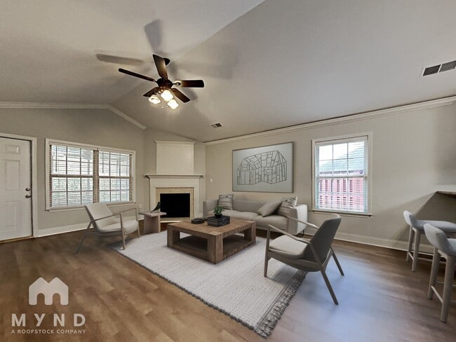 Photo - 2086 Edgewood Dr