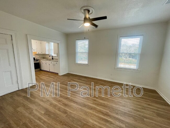 Photo - 105 W High St Unit 3