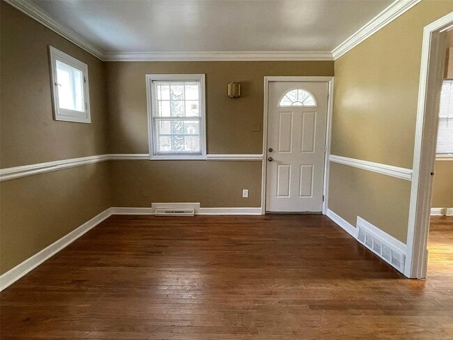 Photo - 21 S Schlueter Ave