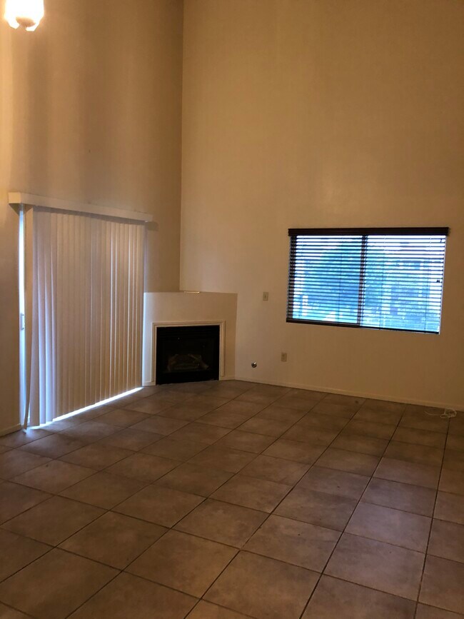 Photo - 3821 Mentone Ave Unit 303