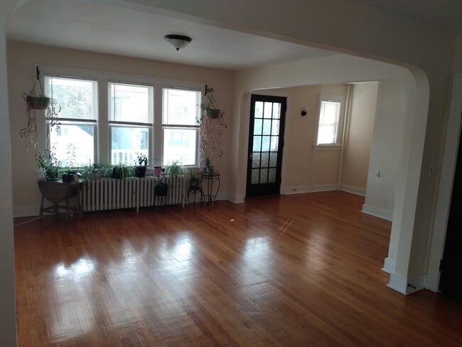 Building Photo - 15 Edison Ave Unit Apt 3 Fl 2