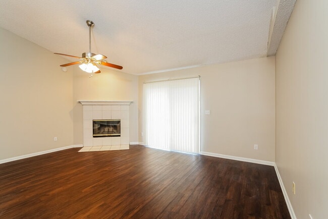 Photo - 3095 Seth Dr
