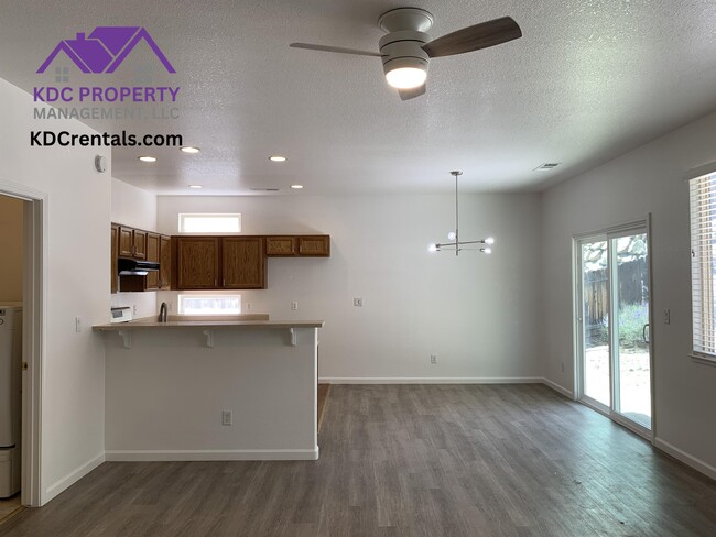 Building Photo - 1024 Westcreek Ln Rental