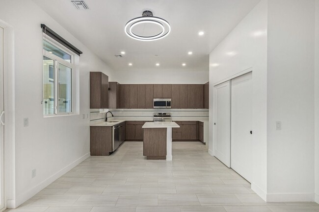 Photo - 3107 N 39th St