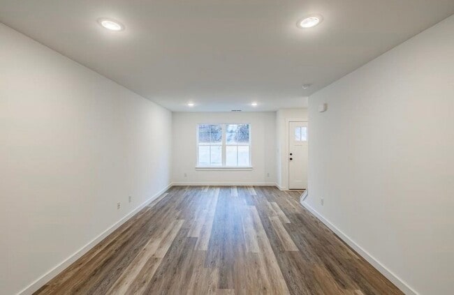 Photo - 267 Vanderbilt Rd