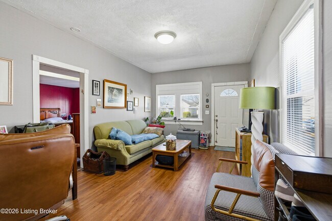 Photo - 924 Burton Ave