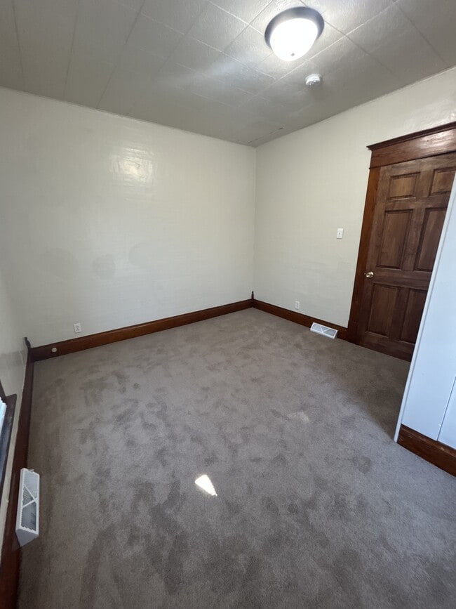 Photo - 220 NW 4th St