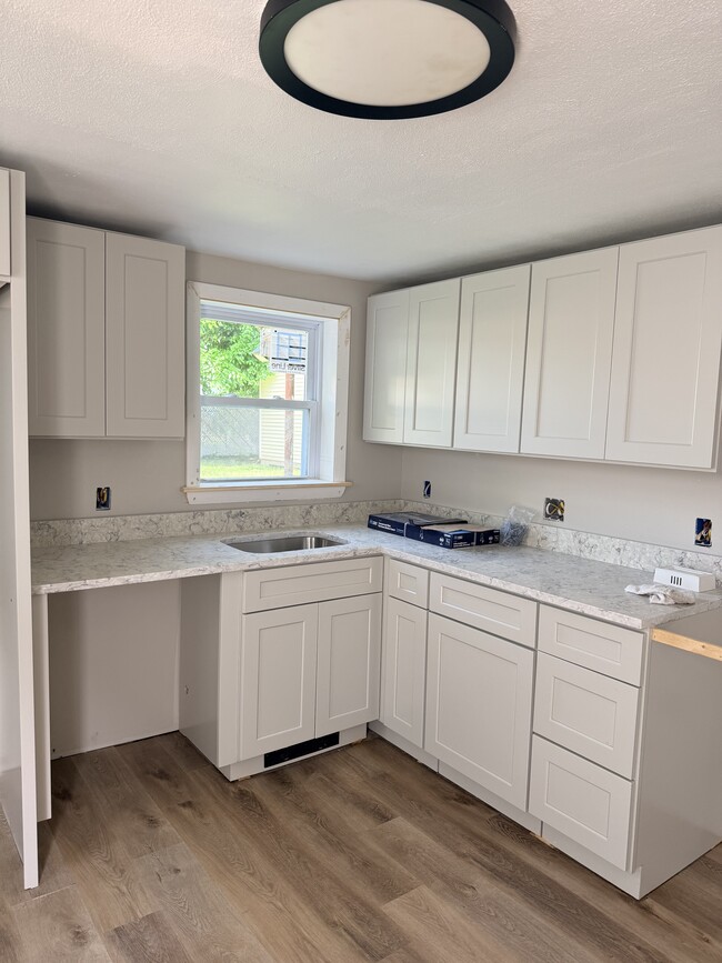 Photo - 126 Conant St